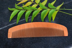 Curved Comb - pack of 1 wooden comb