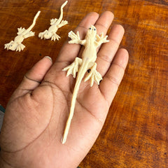 Scarey Lizard Toy for Kids and Adults Prank - 1 piece