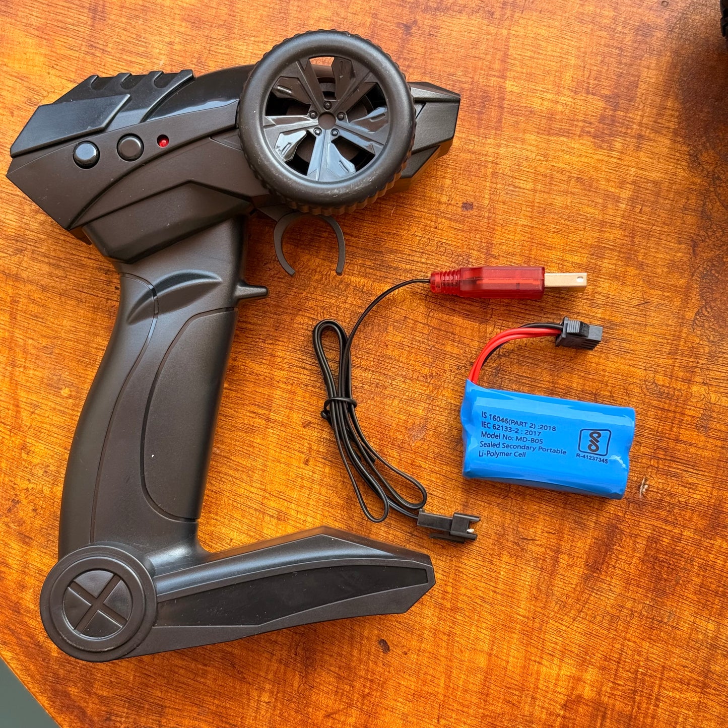 Big 1:12 Buggy Off Road Remote control metal body car with Rechargable Battery