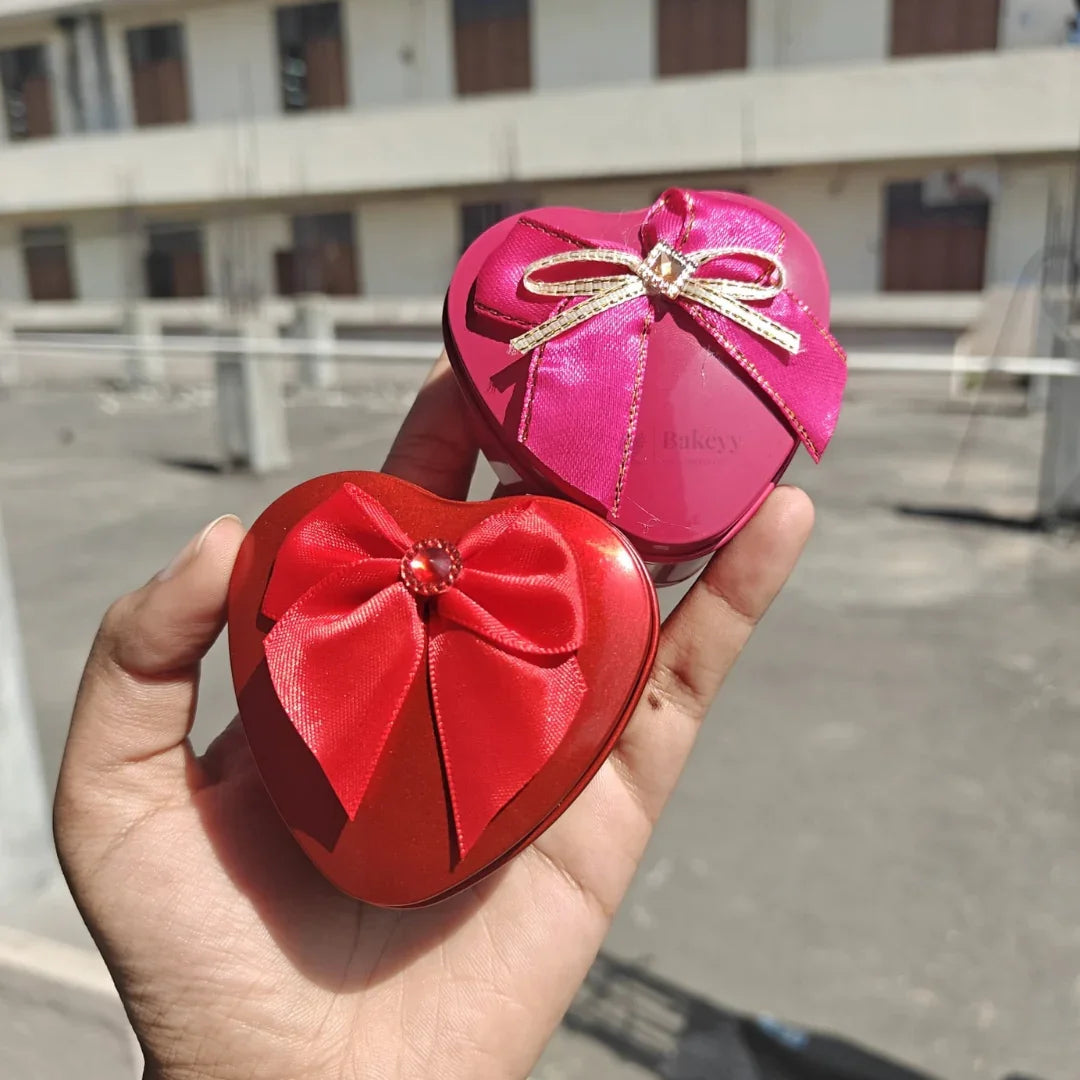 Small Heart Metal Tin Box - Red
