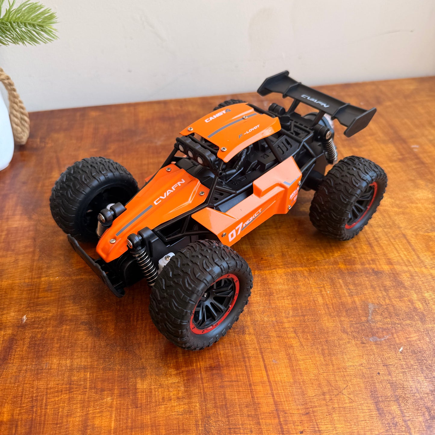 Moka 1:16 Buggy Off Road Remote control metal body car with Rechargable Battery with smoke
