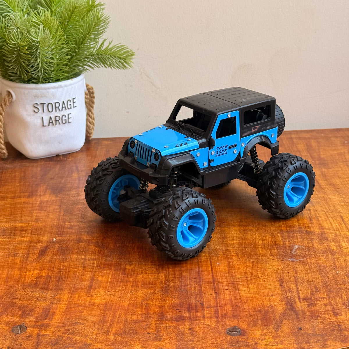 Remote Control Thar Rock Climbing Car for Rechargeable Off-Road Jeep Toy with Mist Spray-Any 1