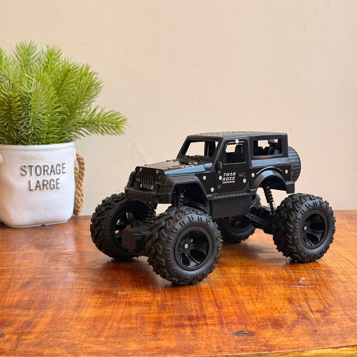 Remote Control Thar Rock Climbing Car for Rechargeable Off-Road Jeep Toy with Mist Spray-Any 1