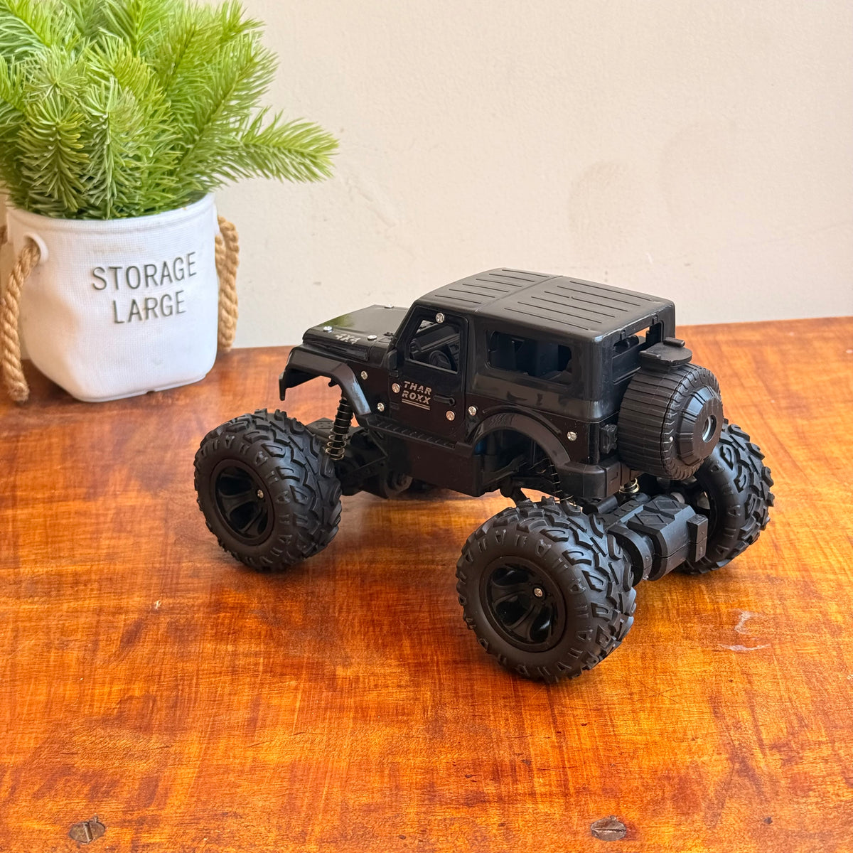 Remote Control Thar Rock Climbing Car for Rechargeable Off-Road Jeep Toy with Mist Spray-Any 1