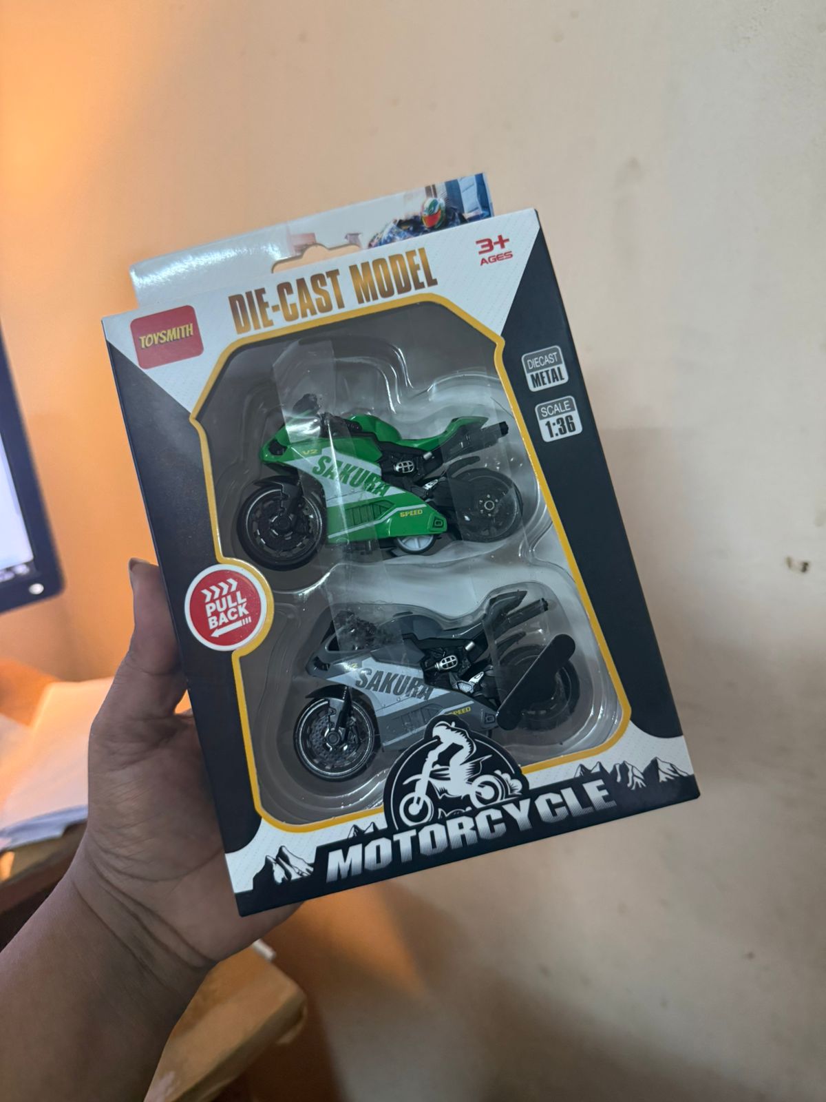 Die Cast Motorcycle Pull Back Bike 1:36 scale - 2 Piece Pack