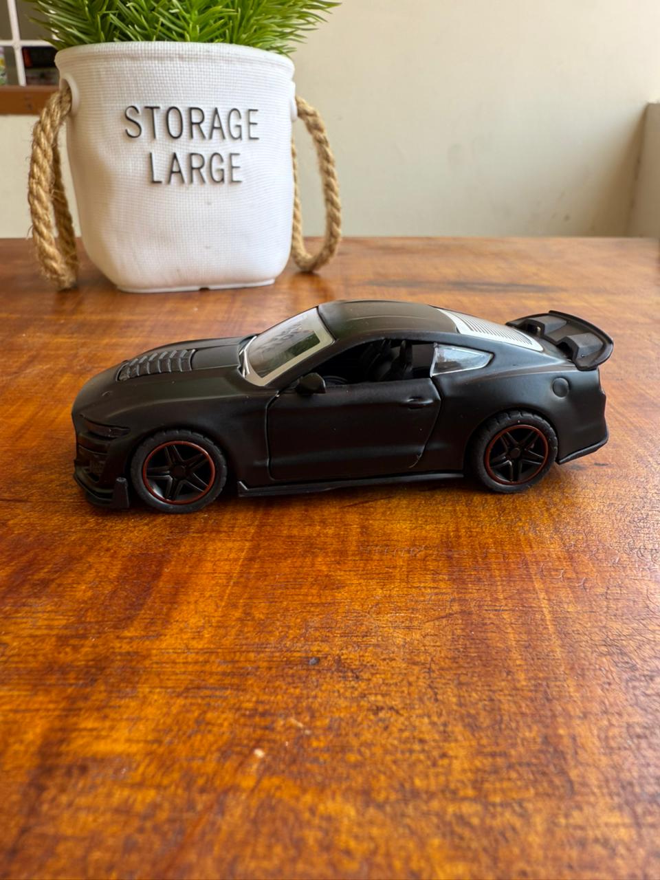 Ford Mustang Shelby GT500 Diecast Car- Black