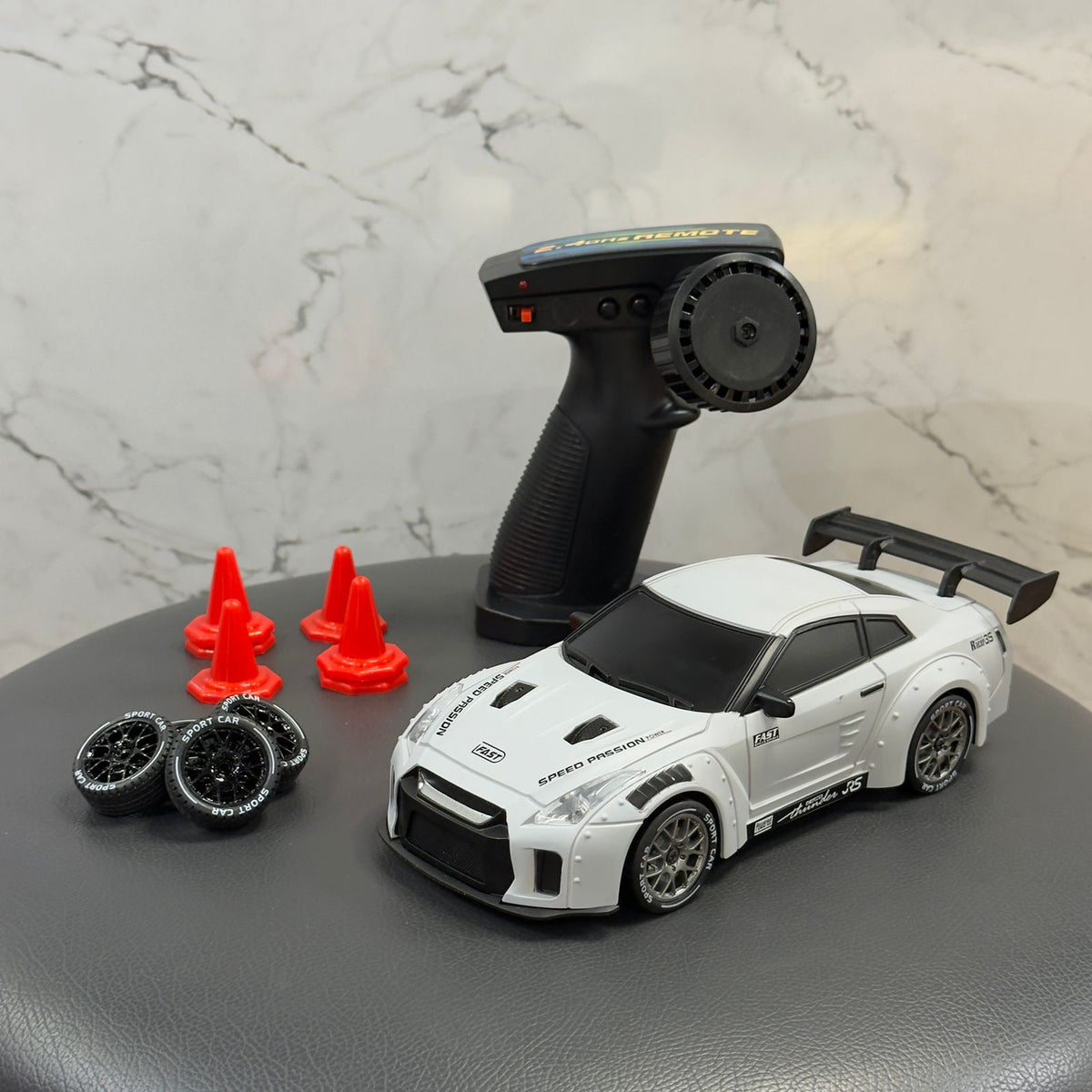 Porsche white Drift Car 1:24 Scale,2.4Ghz Remote Control,4WD,20Km/Hr Max Speed,2 Speed Modes,1 Batteries,Multicolour