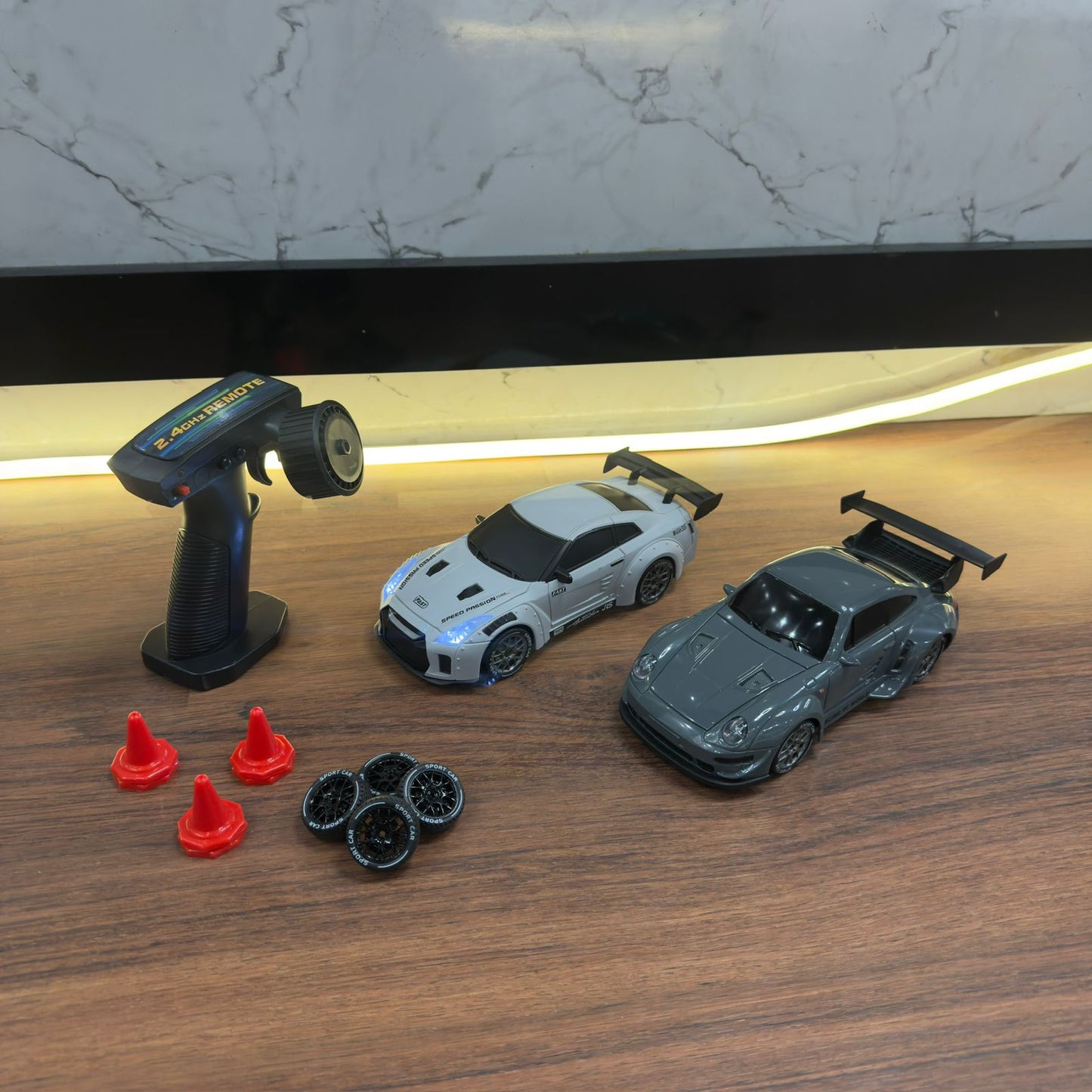 Nissan GTR white Drift Car 1:24 Scale,2.4Ghz Remote Control,4WD,20Km/Hr Max Speed,2 Speed Modes,1 Batteries,Multicolour