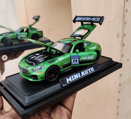 Green Mercedes BMW -AMG GT3 1:32 scale die-cast model