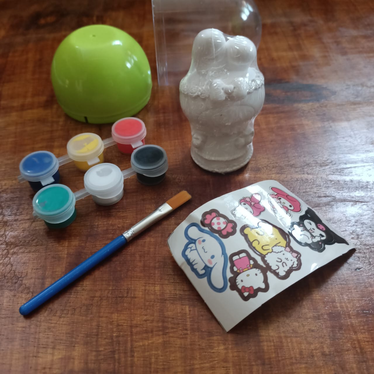Paint Your Own Plaster Figures Graffiti Set for Kids Teenagers DIY Crafts Art colouring Set with stickers - Any 1 Model