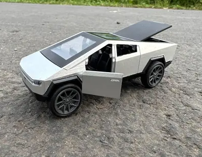 Tesla - 1:36 Scale Die Cast Tesla Pull Back Car