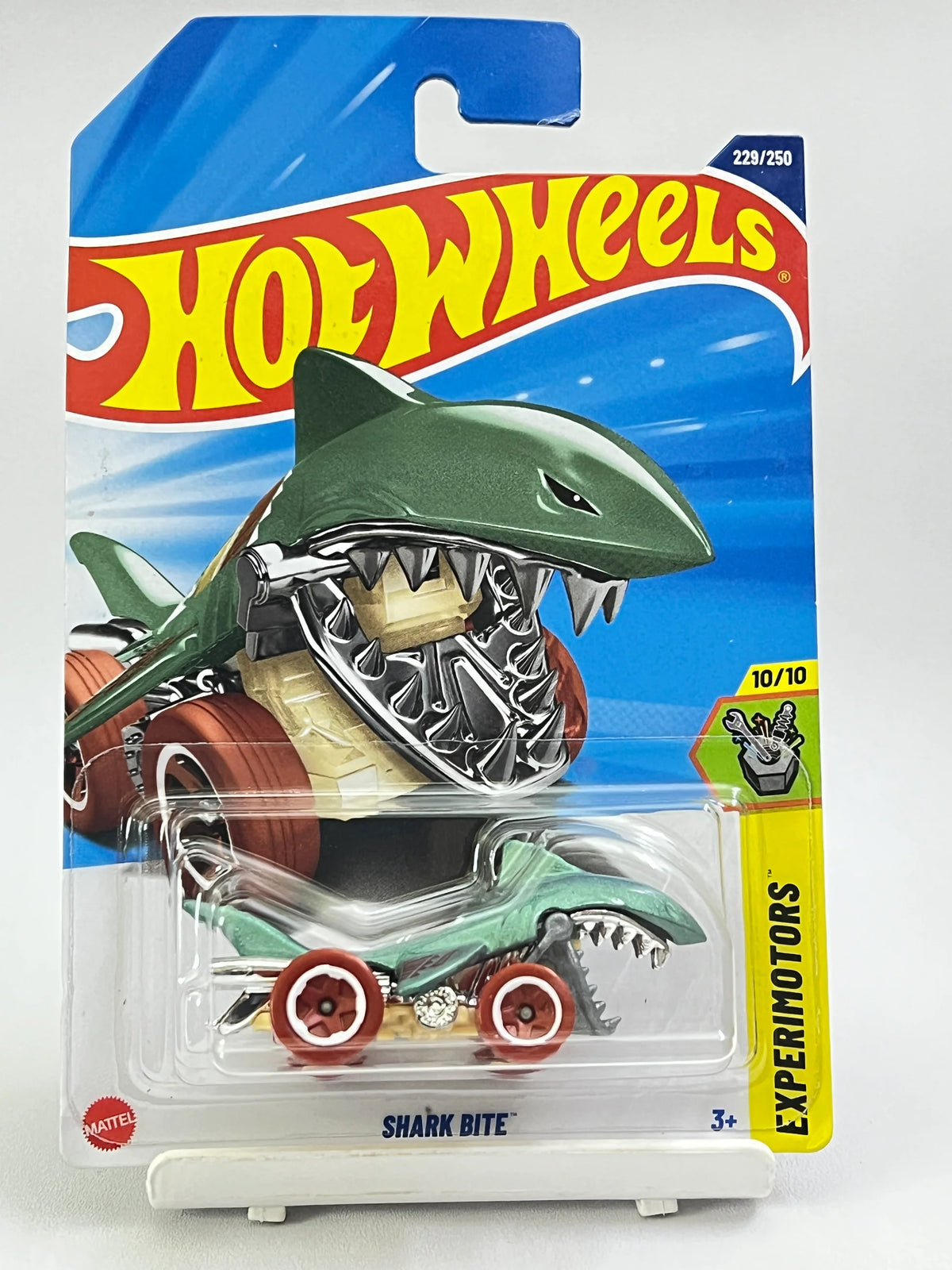 Treasure Hunt Hot Wheels Shark Bite (Uncarded)
