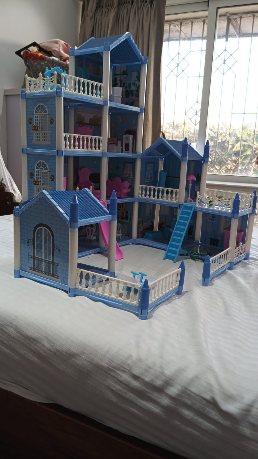 Happy Childhood Princess Dream House 9 Room Doll House Furniture and Accessories Set