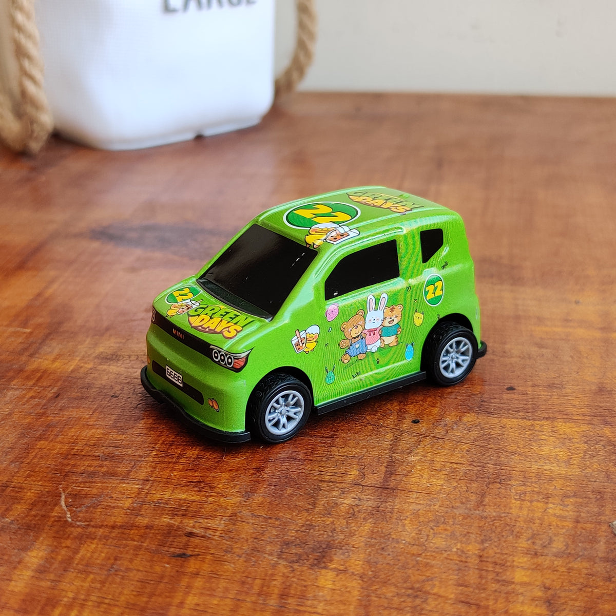 Metal Die cast friction powered car small