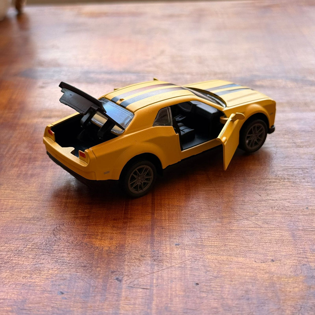Dodge Challenger SRT Hellcat Die-Cast Toy Car