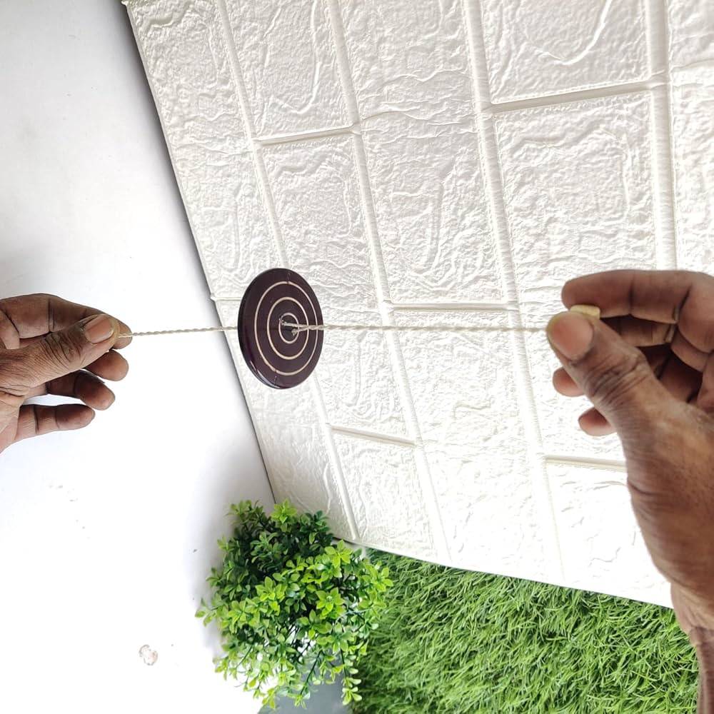 Wooden Wizer Top -90s Traditional Mittai Game
